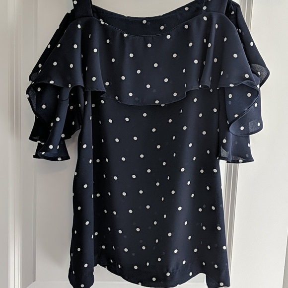 EUC J Crew Factory polka dot cold shoulder top - Picture 6 of 7